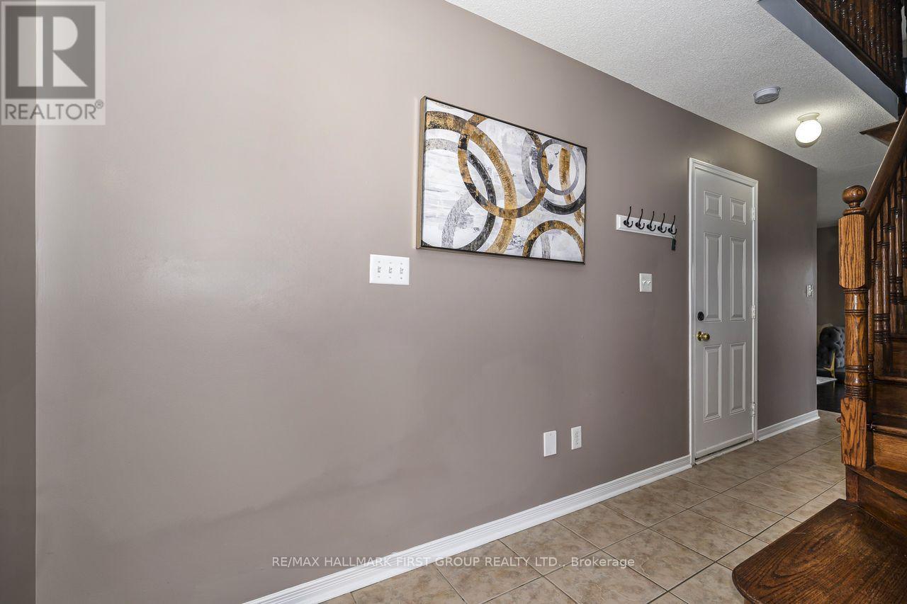1 Webbford Street, Ajax, Ontario  L1S 0A8 - Photo 3 - E13092284