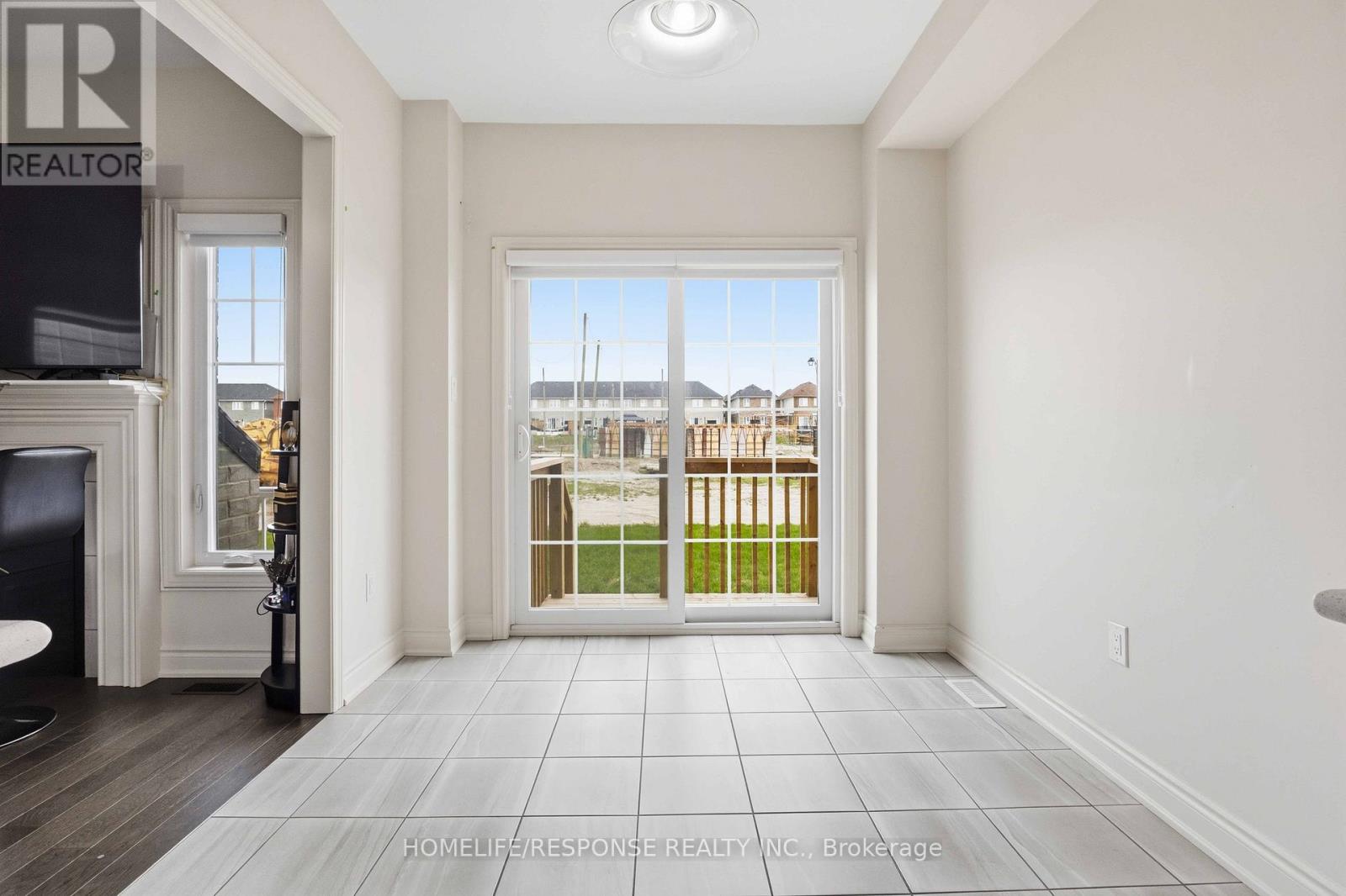 44 Denny Street, Ajax, Ontario  L1Z 0C6 - Photo 12 - E13092436