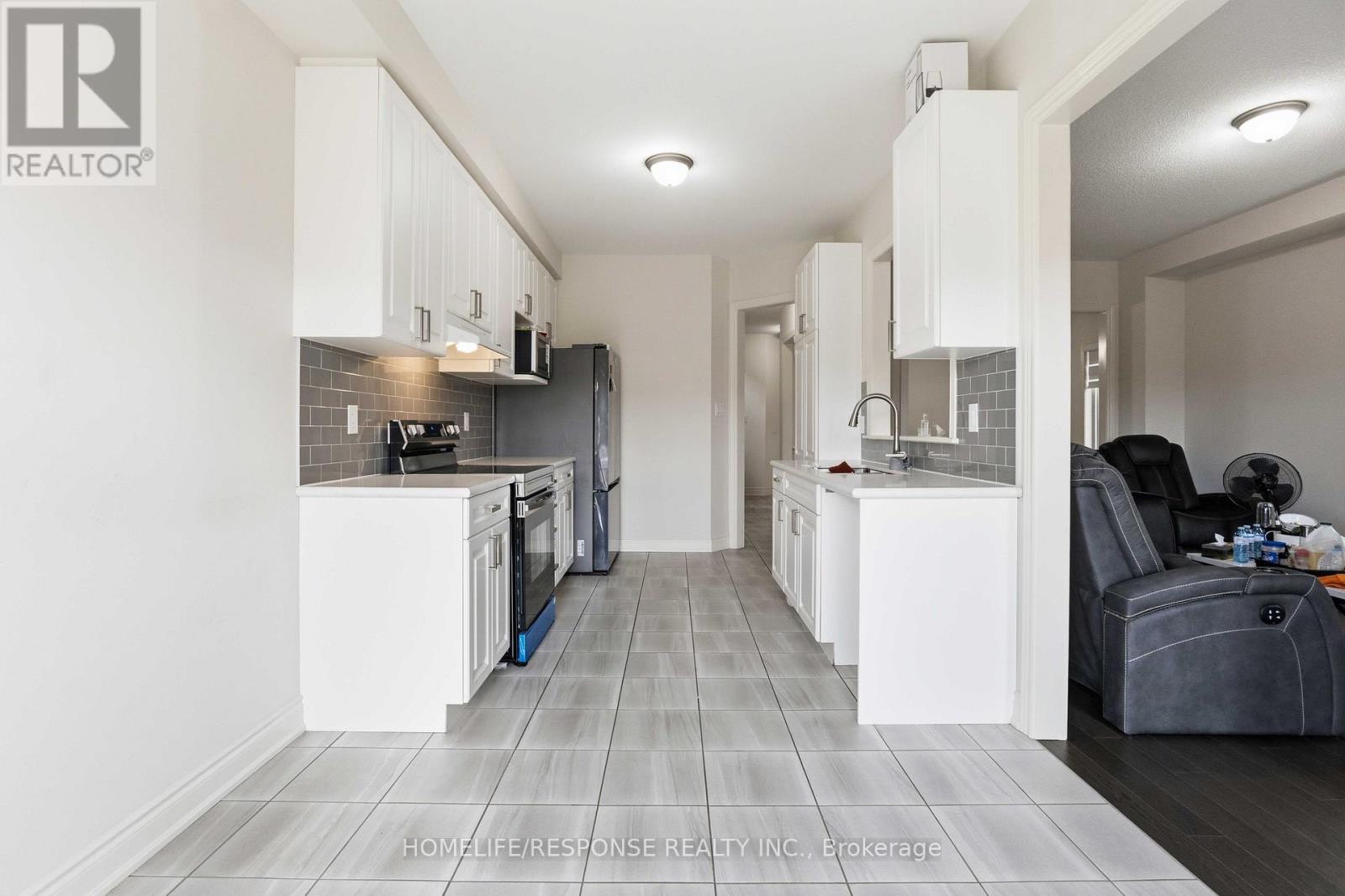 44 Denny Street, Ajax, Ontario  L1Z 0C6 - Photo 14 - E13092436