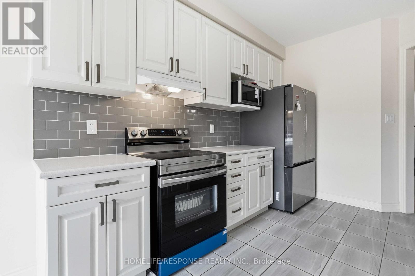 44 Denny Street, Ajax, Ontario  L1Z 0C6 - Photo 15 - E13092436