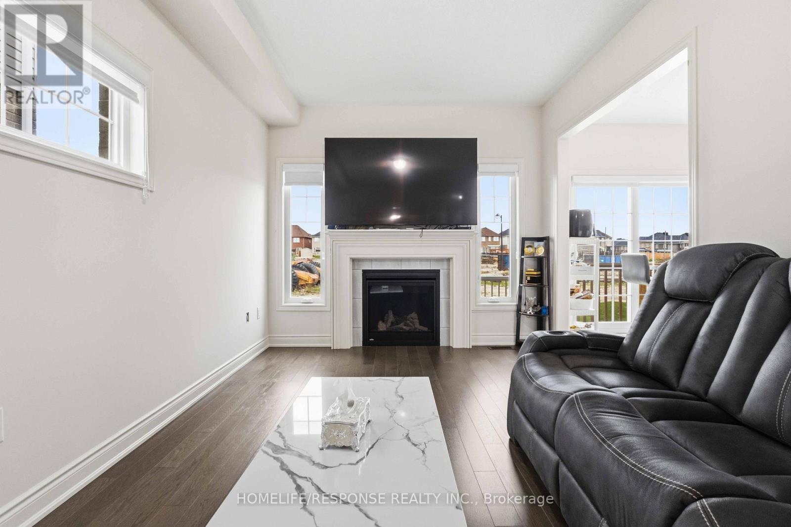 44 Denny Street, Ajax, Ontario  L1Z 0C6 - Photo 9 - E13092436