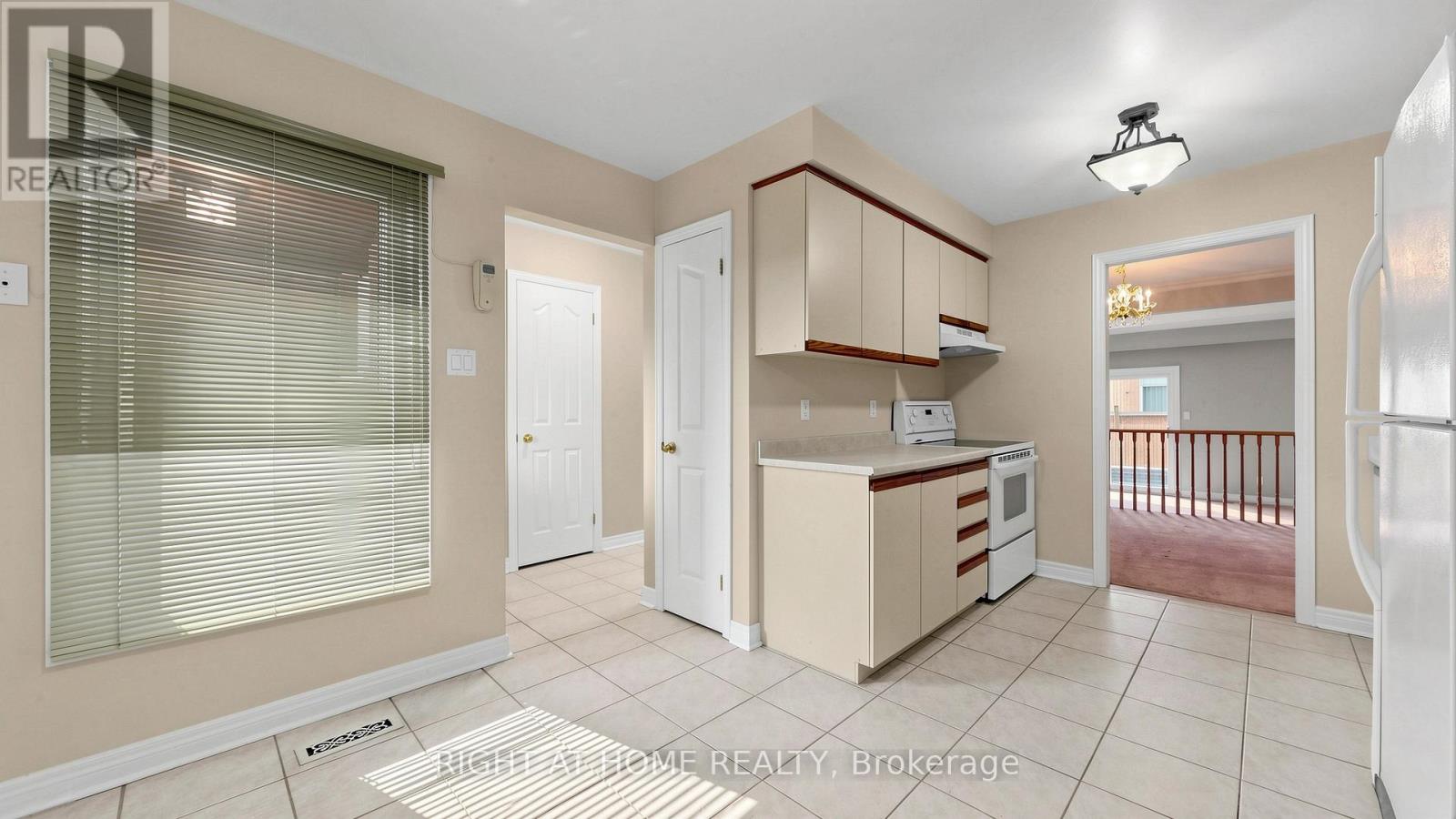 71 Blue Eagle Trail, Toronto, Ontario  M1V 1K6 - Photo 18 - E13092442