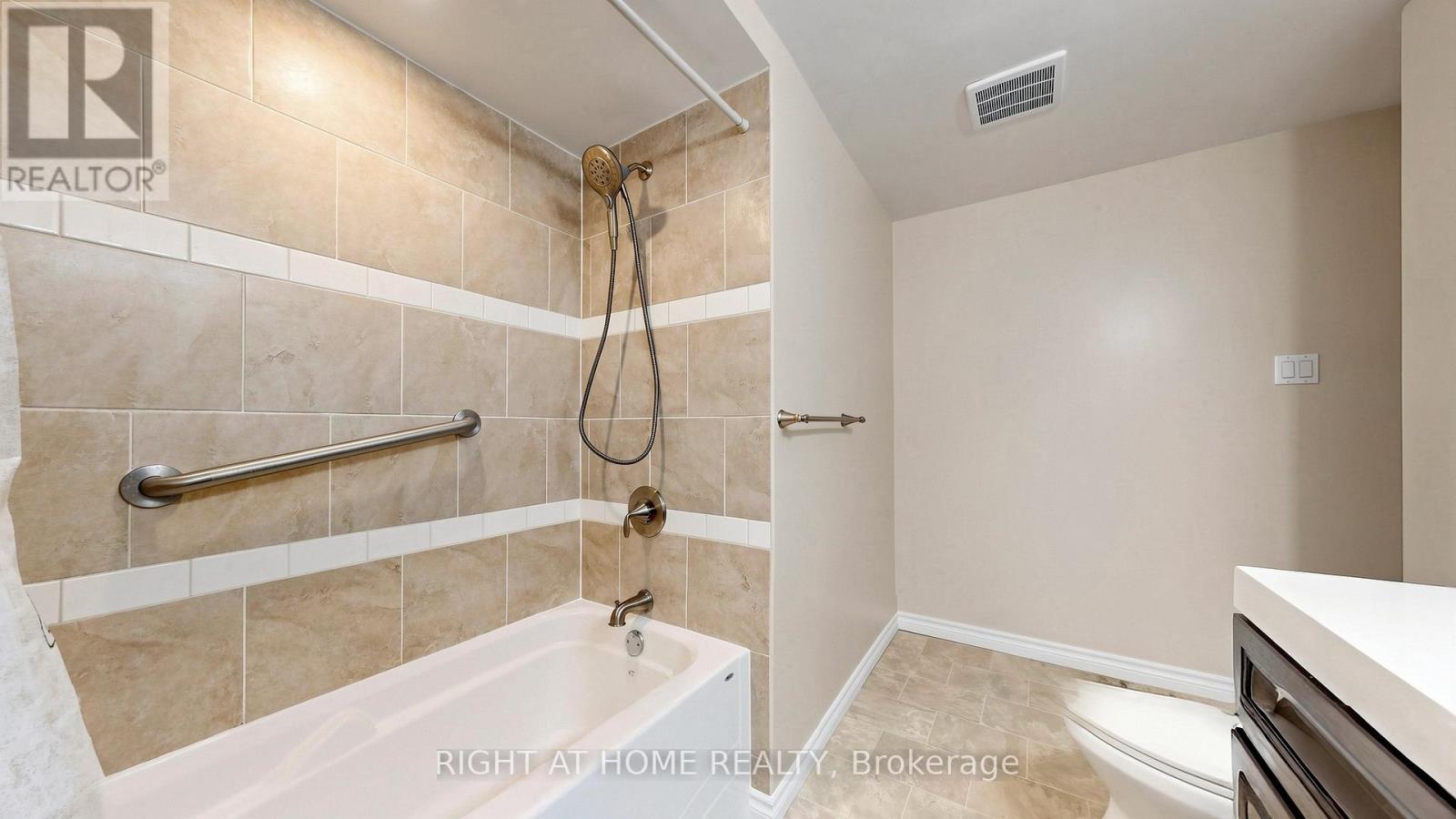 71 Blue Eagle Trail, Toronto, Ontario  M1V 1K6 - Photo 25 - E13092442