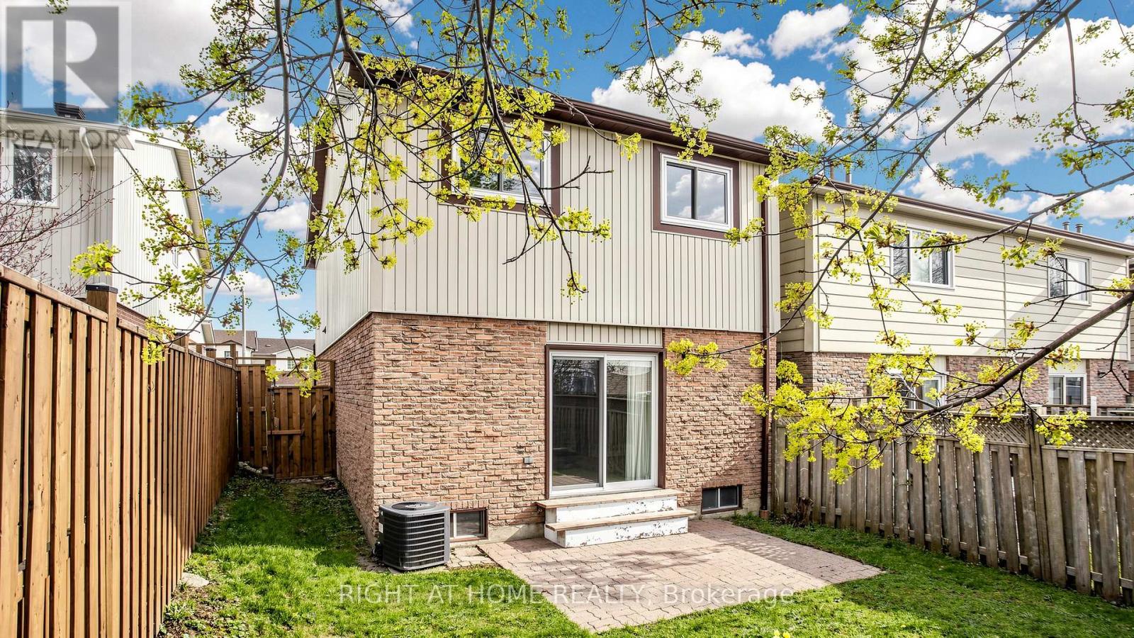 71 Blue Eagle Trail, Toronto, Ontario  M1V 1K6 - Photo 35 - E13092442
