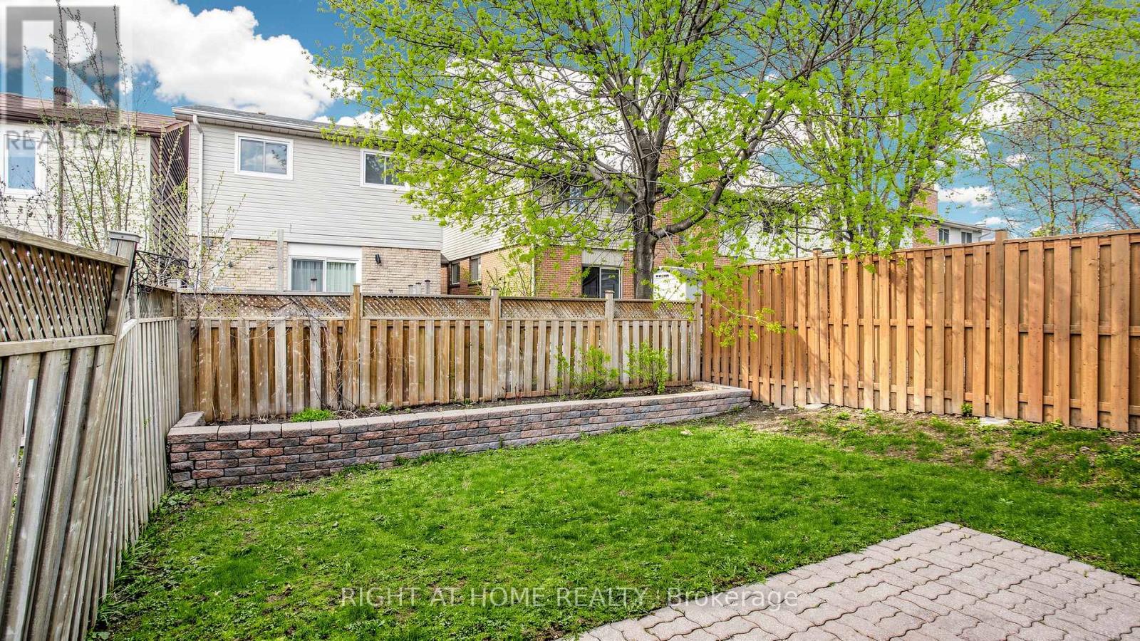 71 Blue Eagle Trail, Toronto, Ontario  M1V 1K6 - Photo 37 - E13092442