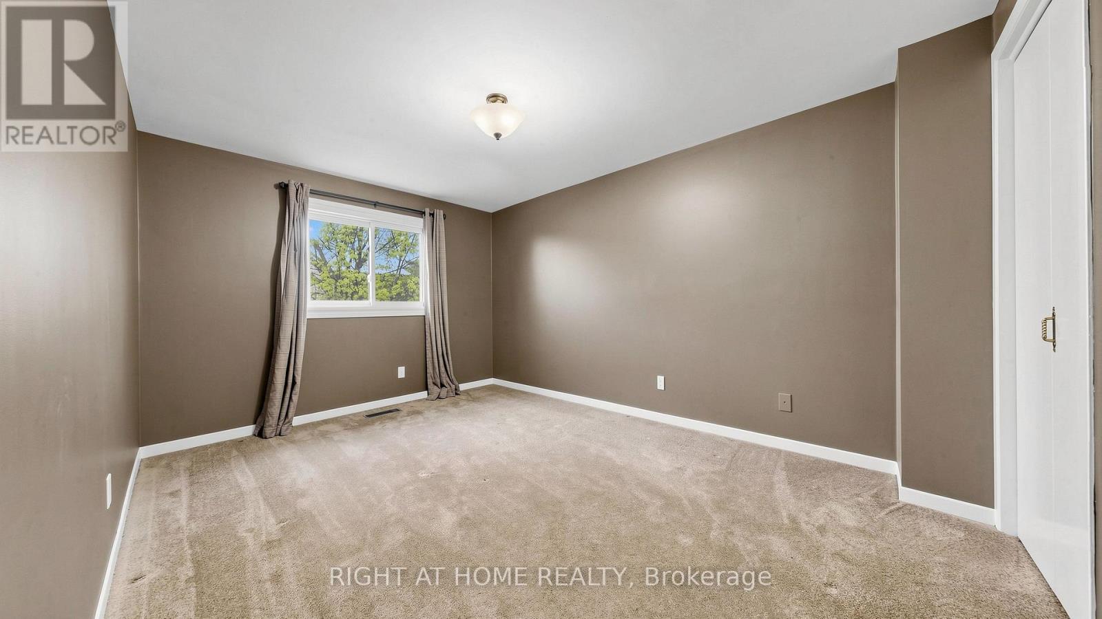 71 Blue Eagle Trail, Toronto, Ontario  M1V 1K6 - Photo 5 - E13092442