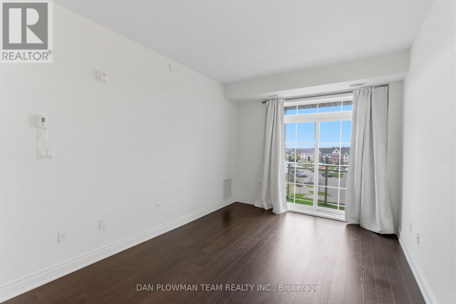 419 - 84 Aspen Springs Drive, Clarington, Ontario  L1C 0V3 - Photo 10 - E13092458