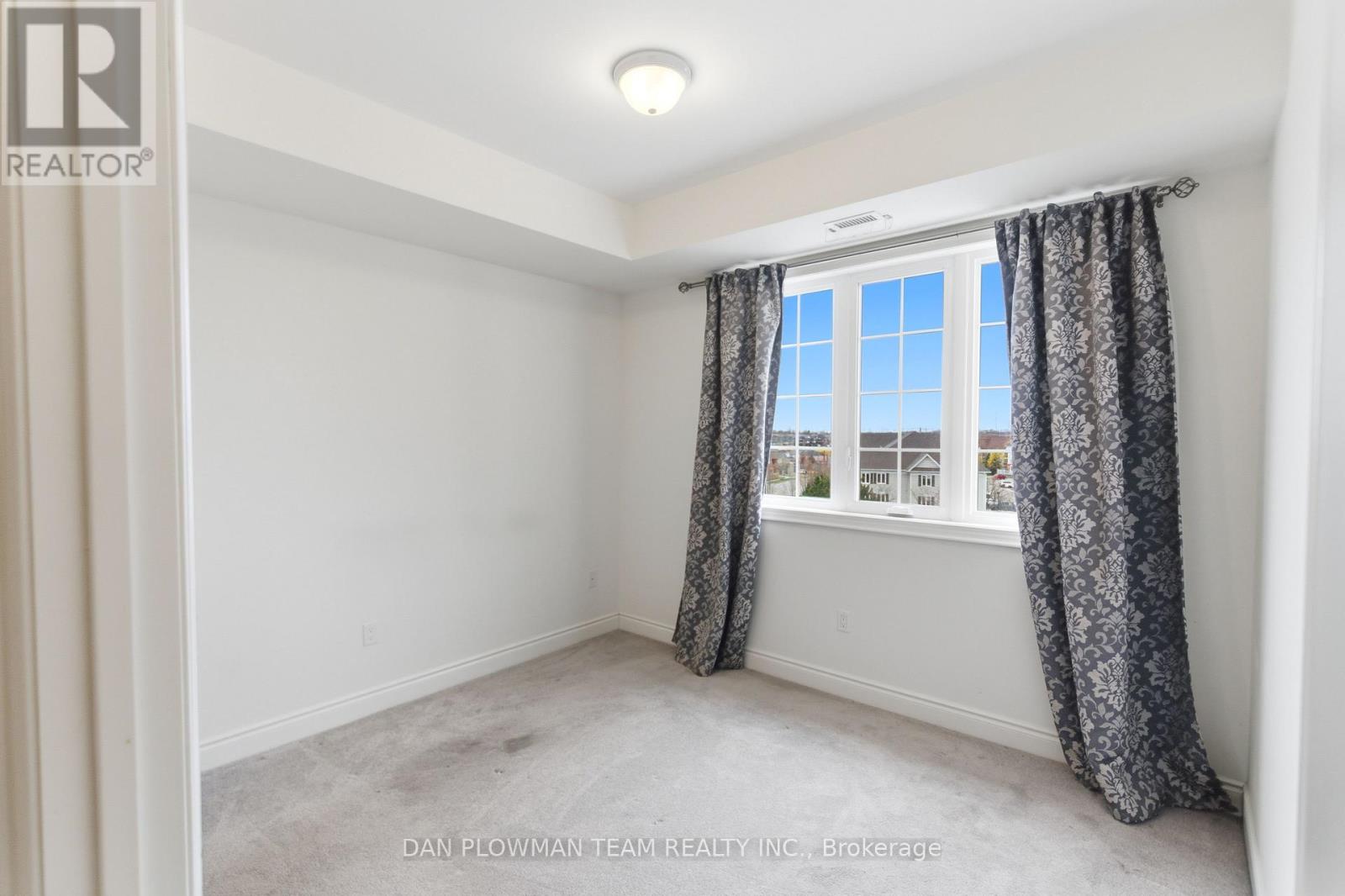 419 - 84 Aspen Springs Drive, Clarington, Ontario  L1C 0V3 - Photo 11 - E13092458