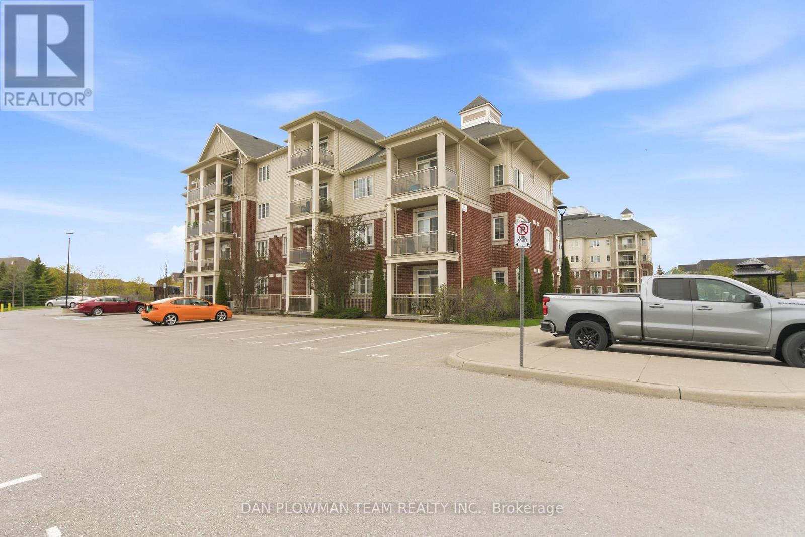 419 - 84 Aspen Springs Drive, Clarington, Ontario  L1C 0V3 - Photo 3 - E13092458