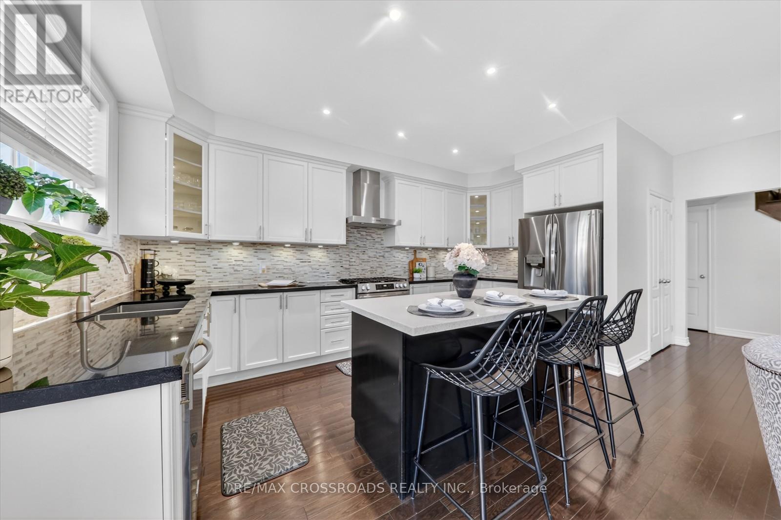 98 Britannia Avenue E, Oshawa, Ontario  L1L 0E8 - Photo 15 - E13092552