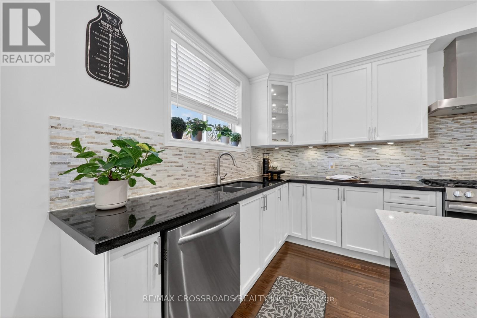 98 Britannia Avenue E, Oshawa, Ontario  L1L 0E8 - Photo 17 - E13092552