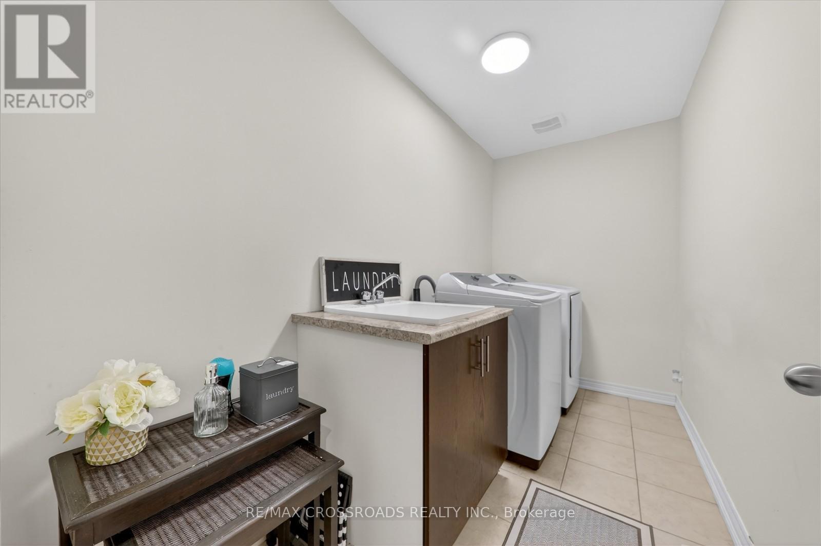 98 Britannia Avenue E, Oshawa, Ontario  L1L 0E8 - Photo 37 - E13092552