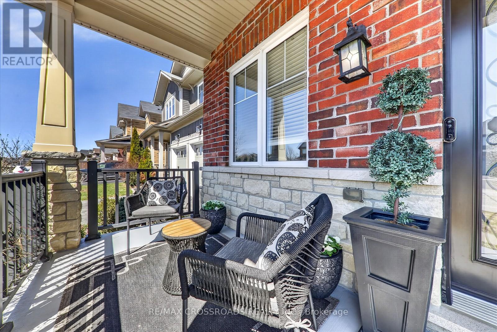 98 Britannia Avenue E, Oshawa, Ontario  L1L 0E8 - Photo 4 - E13092552