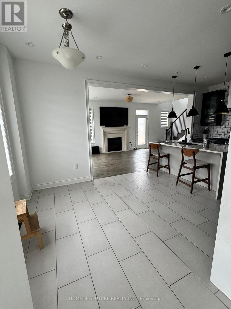 1509 Honey Locust Place, Pickering, Ontario  L1X 0N9 - Photo 4 - E13092590