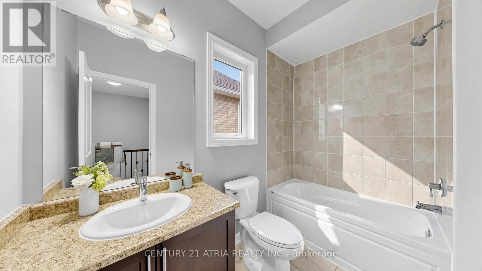 37 Capreol Avenue, Aurora, Ontario  L4G 0Z8 - Photo 27 - N13092400