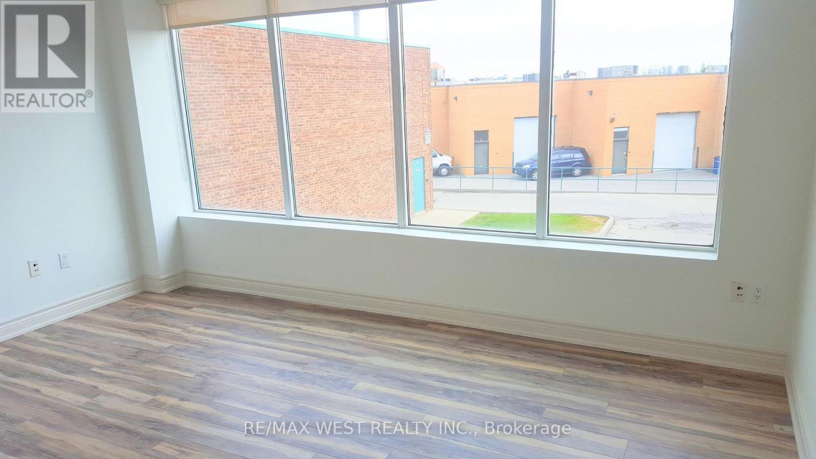 17 -Rm4 - 115 Woodstream Boulevard, Vaughan, Ontario  L4L 8K5 - Photo 1 - N13092558
