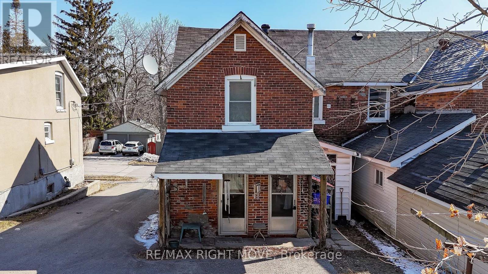 203 Canice Street, Orillia, Ontario  L3V 4J1 - Photo 4 - S13092330