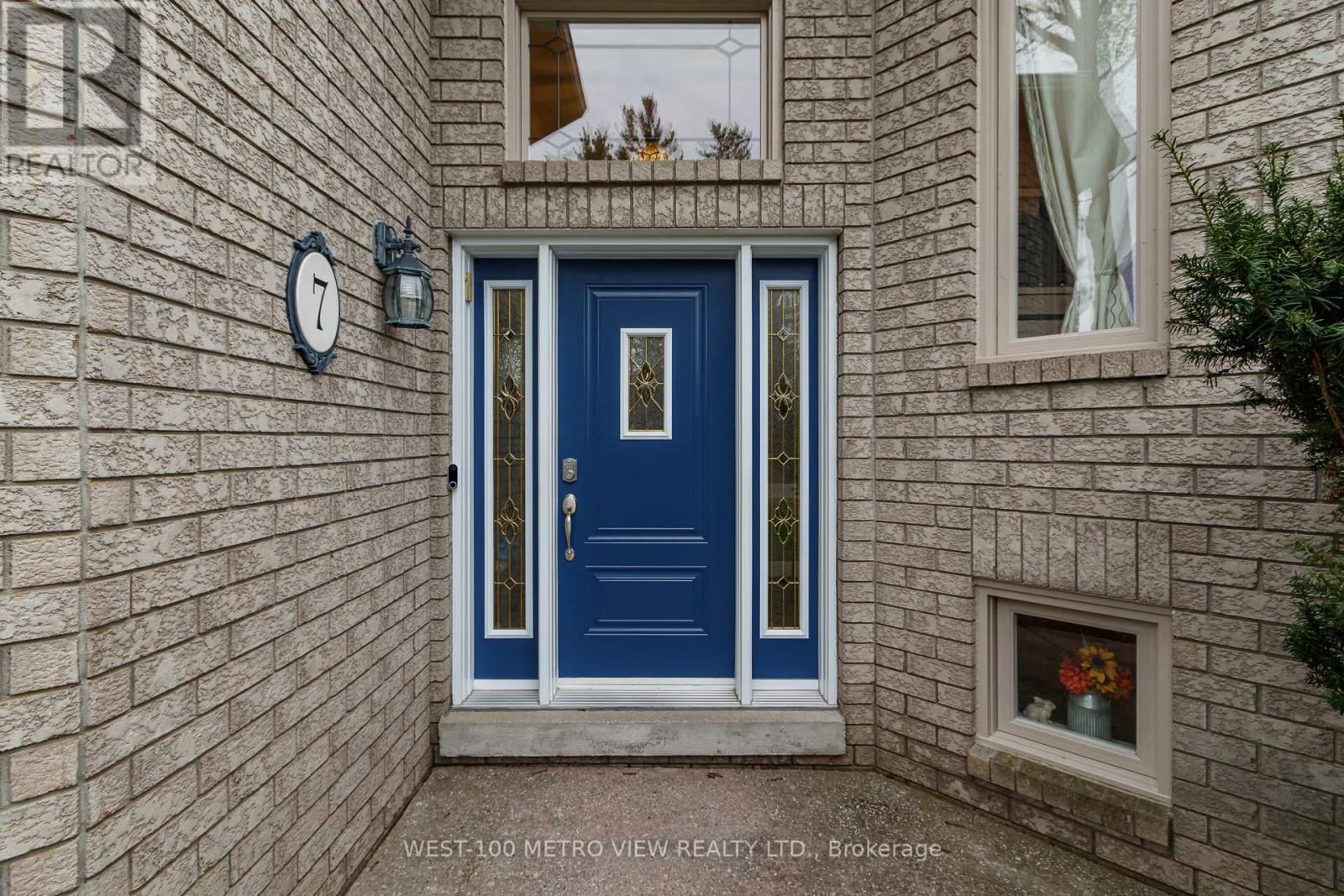 7 Fairway Crescent, Wasaga Beach, Ontario  L9Z 1C1 - Photo 5 - S13092382
