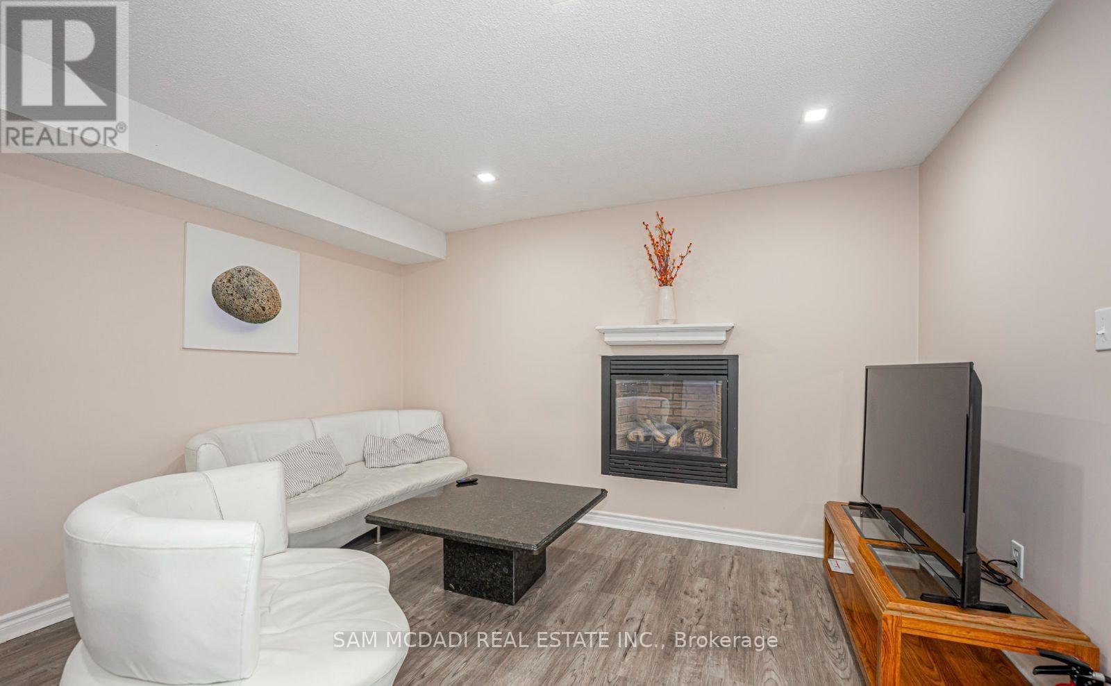 1109 Bayfield Street N, Springwater, Ontario  L9X 0N6 - Photo 11 - S13092466