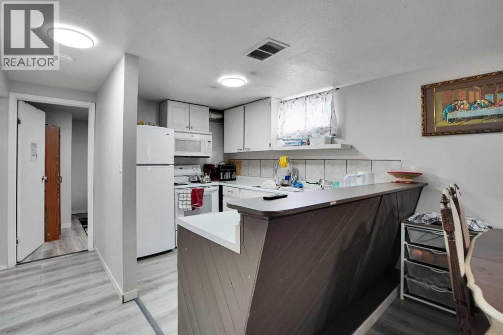 1004 Penrith Crescent Se, Calgary, Alberta  T2A 2H7 - Photo 16 - A2301823