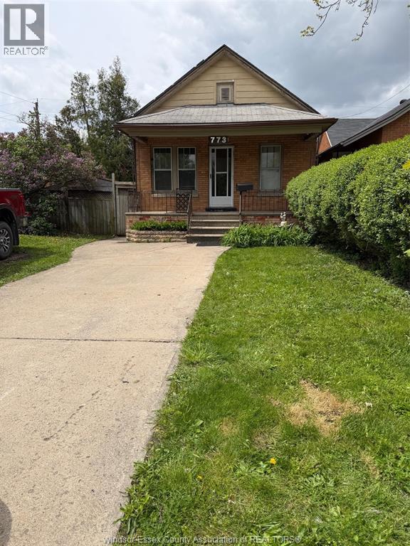 773 Glengarry Avenue, Windsor, Ontario  N9A 1R4 - Photo 2 - 26010316