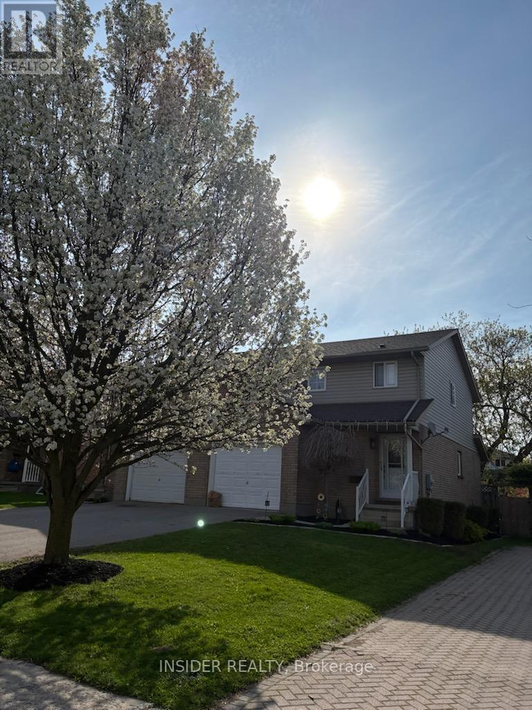285 RAILWAY AVENUE, Stratford, Ontario
