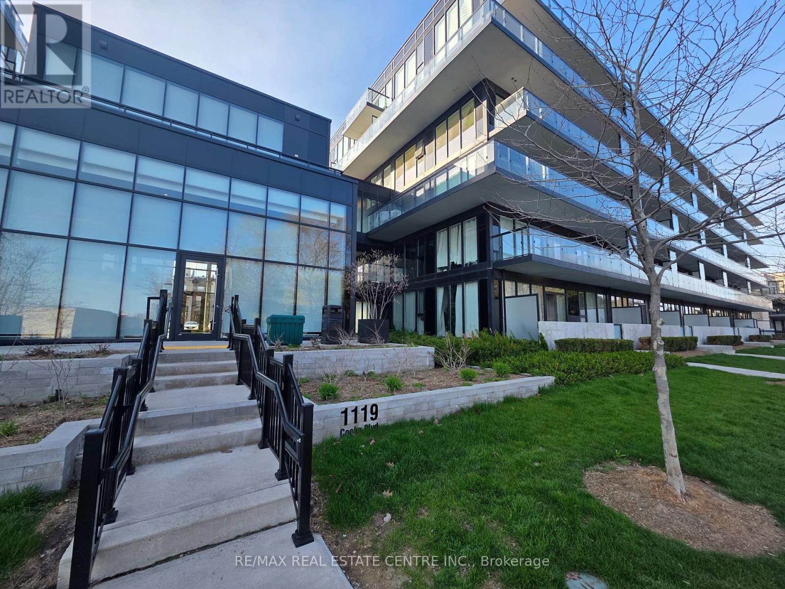 B432 - 1119 Cooke Blvd. Boulevard, Burlington, Ontario  L7T 0C7 - Photo 2 - W13040202