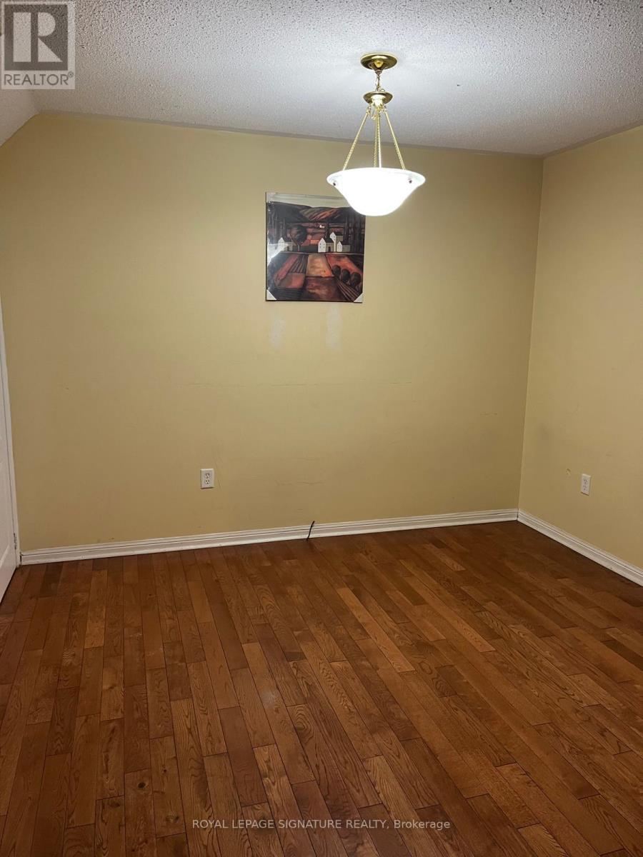 12 Murphy Road, Brampton, Ontario  L6S 6L2 - Photo 8 - W13092296