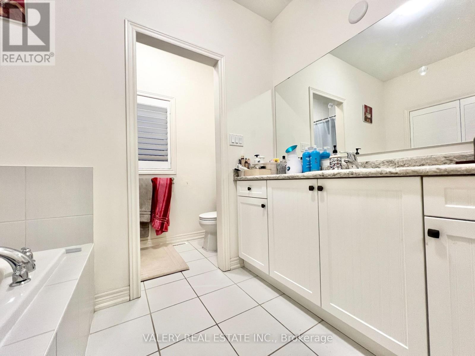 Main - 11 O'connor Crescent, Brampton, Ontario  L7A 0B7 - Photo 12 - W13092316