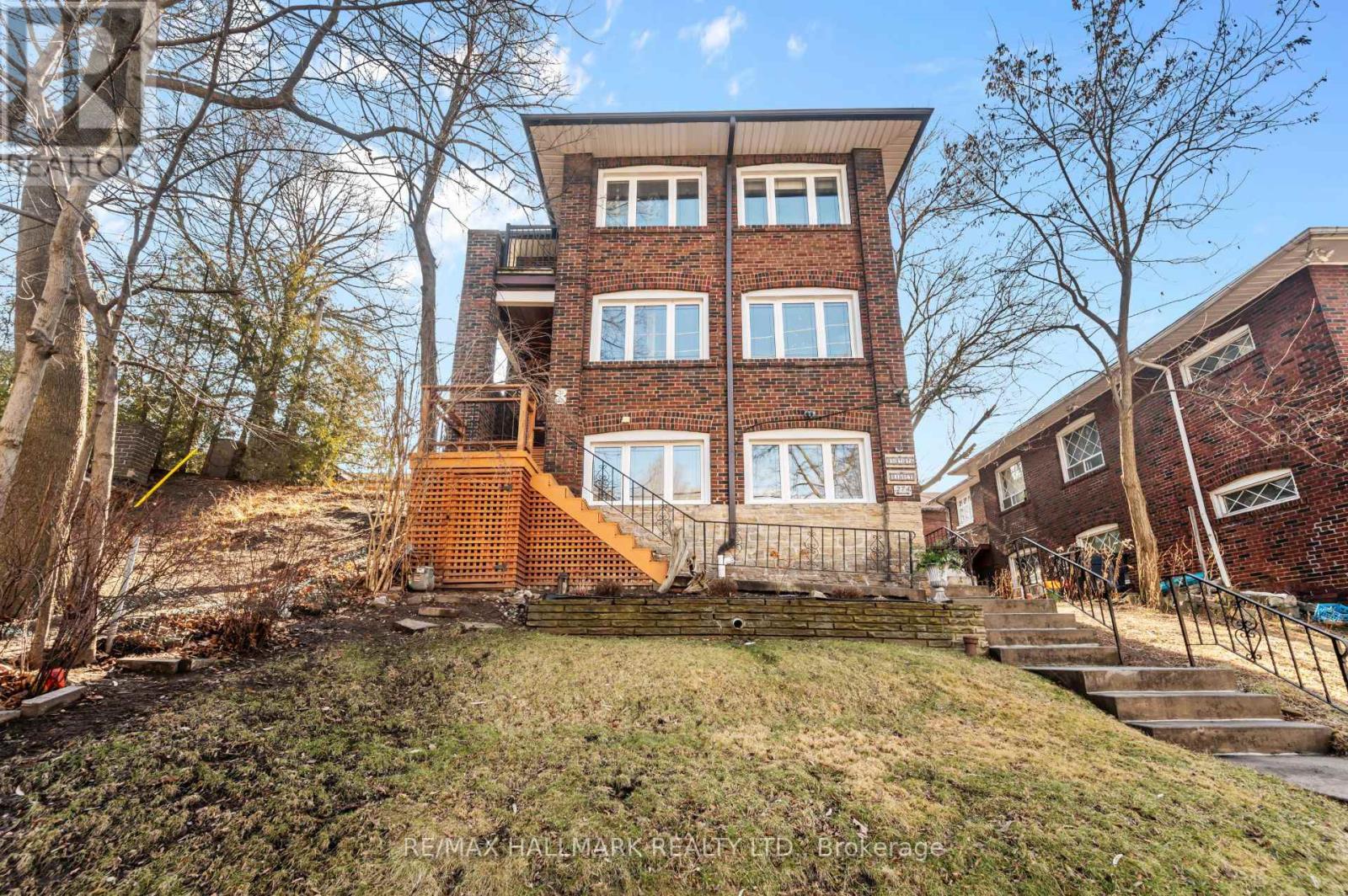 27a Ridout Street, Toronto, Ontario  M6R 1Z3 - Photo 15 - W13092346