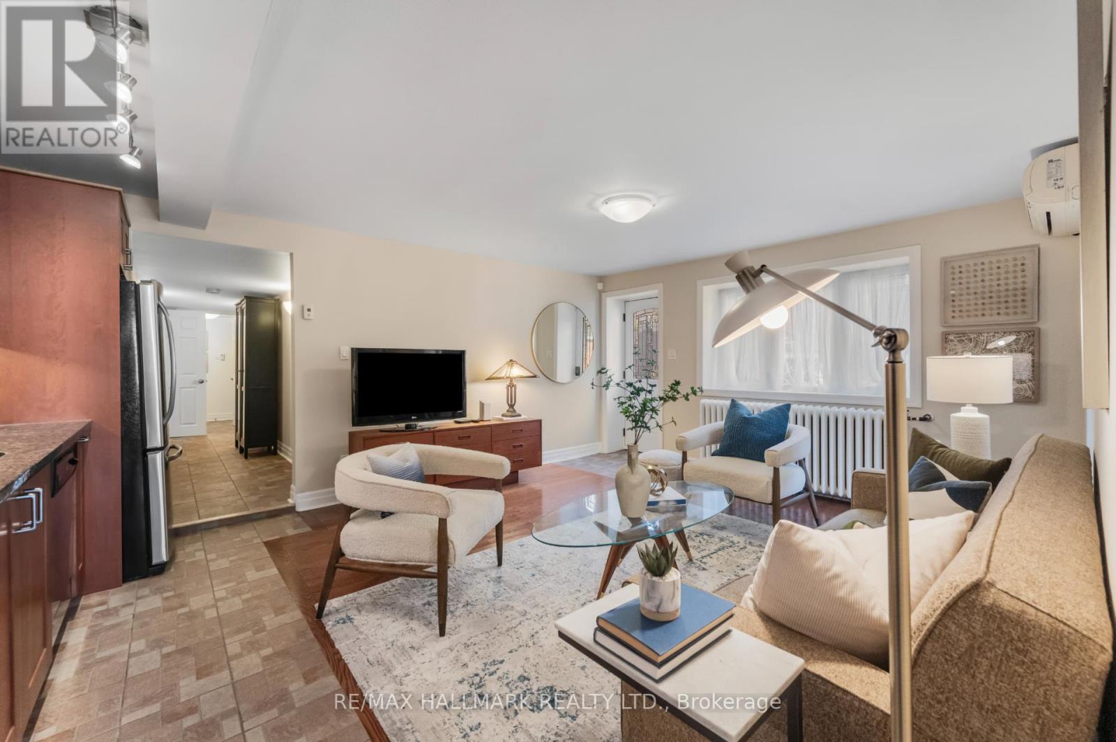 27a Ridout Street, Toronto, Ontario  M6R 1Z3 - Photo 6 - W13092346