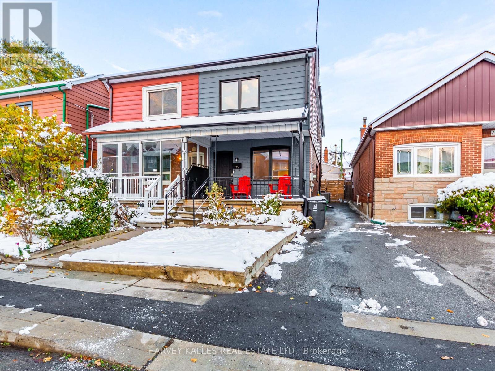 125 Kane Avenue, Toronto, Ontario  M6M 3N1 - Photo 2 - W13092372