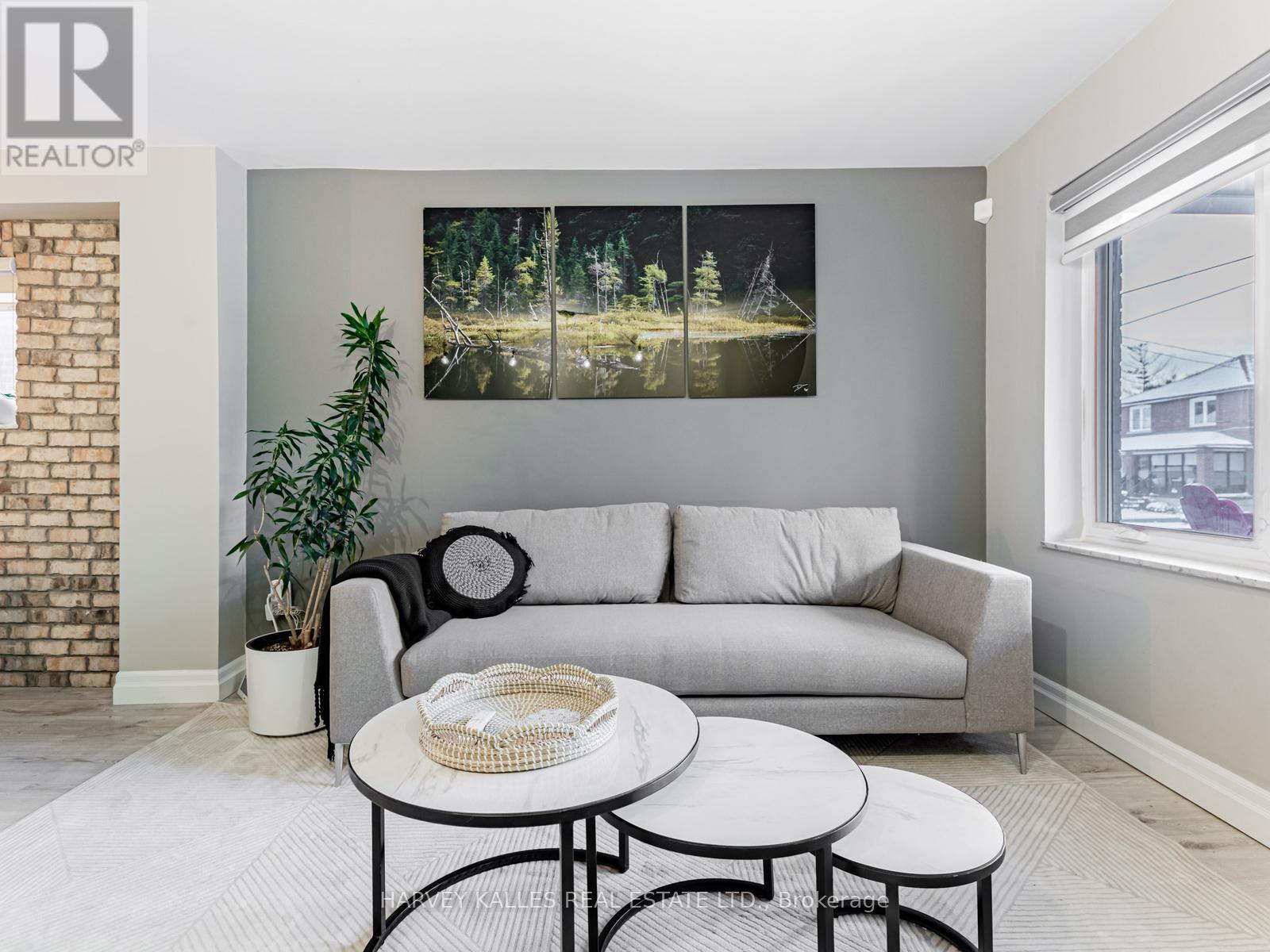 125 Kane Avenue, Toronto, Ontario  M6M 3N1 - Photo 6 - W13092372