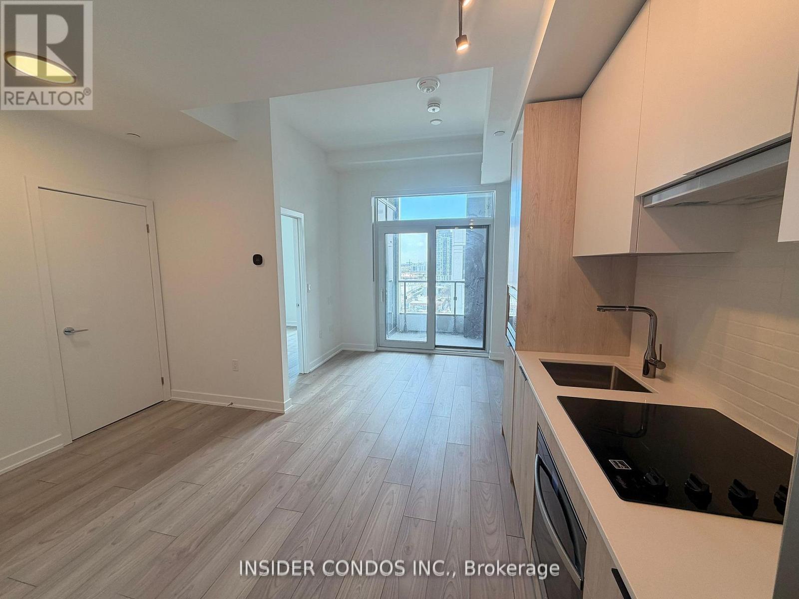 1016 - 1007 The Queensway, Toronto, Ontario  M8Z 6C7 - Photo 4 - W13092396