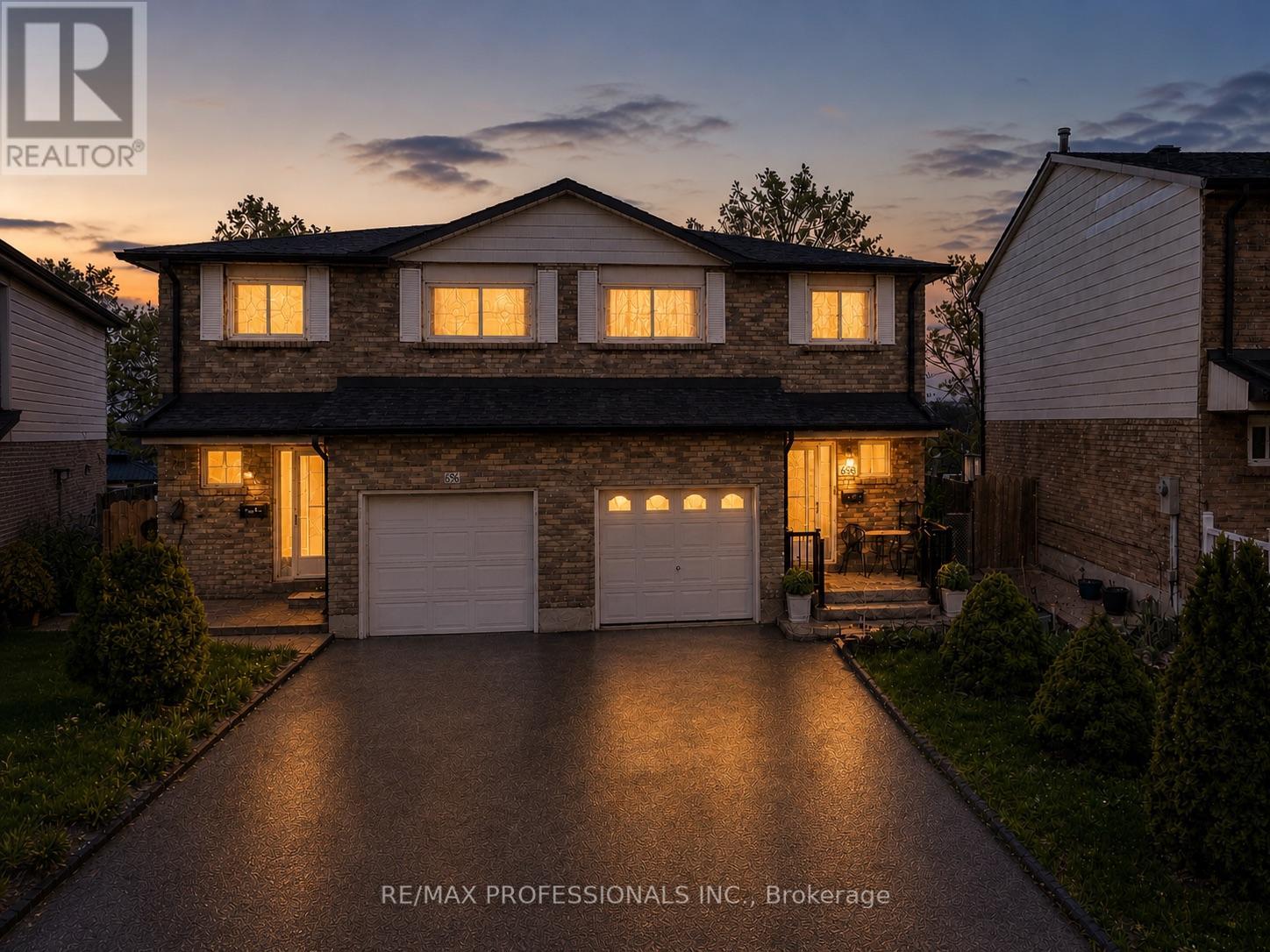 698 Galloway Crescent, Mississauga, Ontario  L5C 3W1 - Photo 31 - W13092556