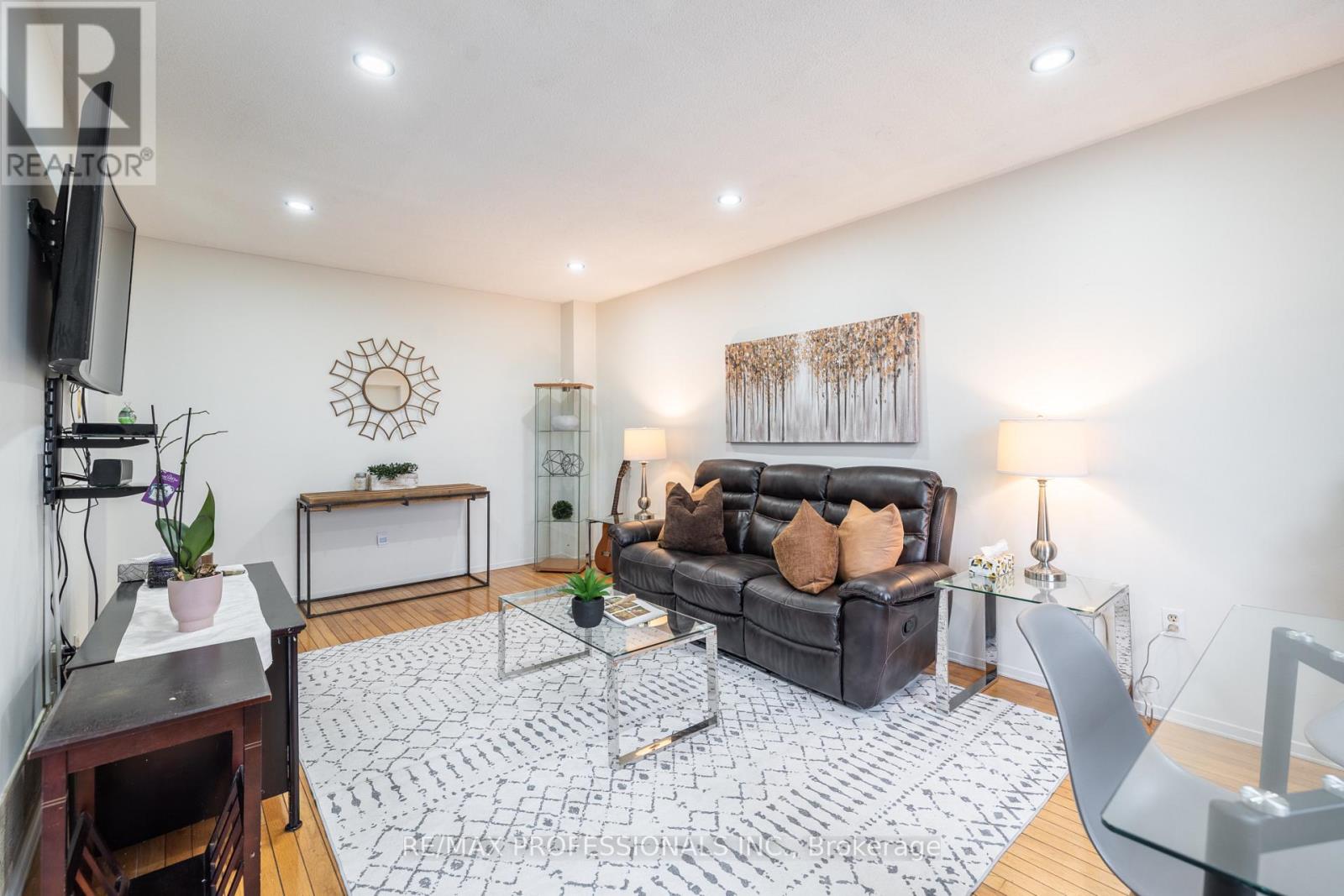 698 Galloway Crescent, Mississauga, Ontario  L5C 3W1 - Photo 6 - W13092556