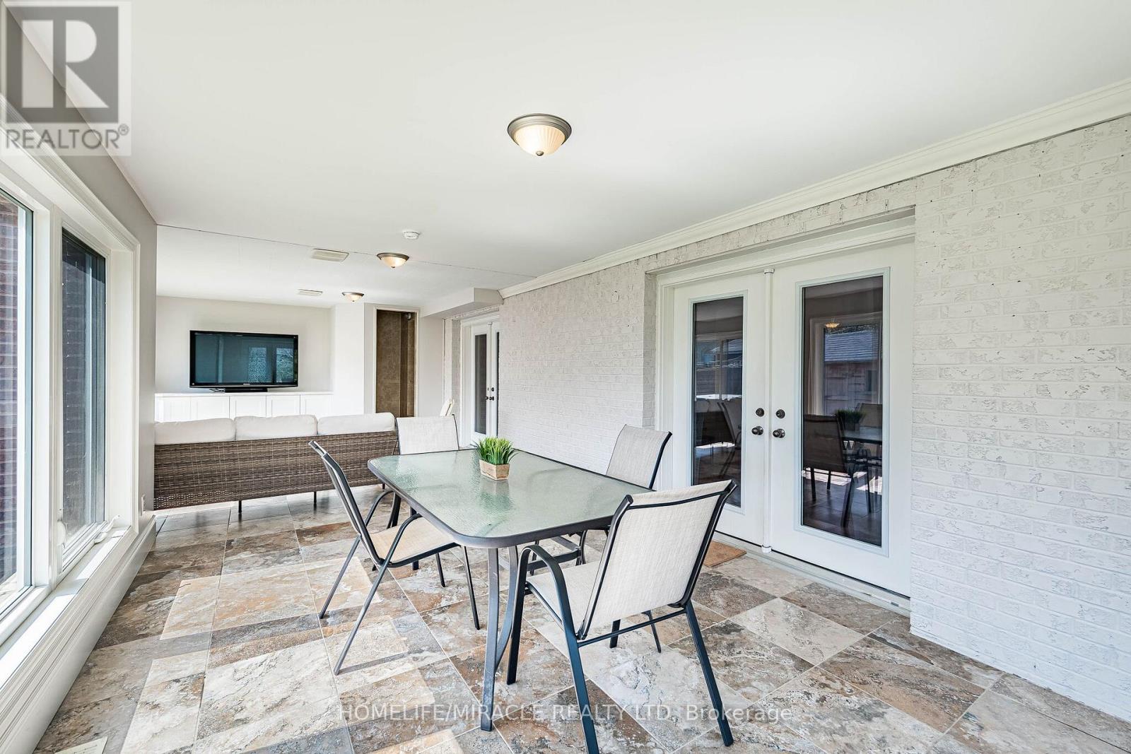 3188 Parkerhill Road, Mississauga, Ontario  L5B 1V8 - Photo 33 - W13092576