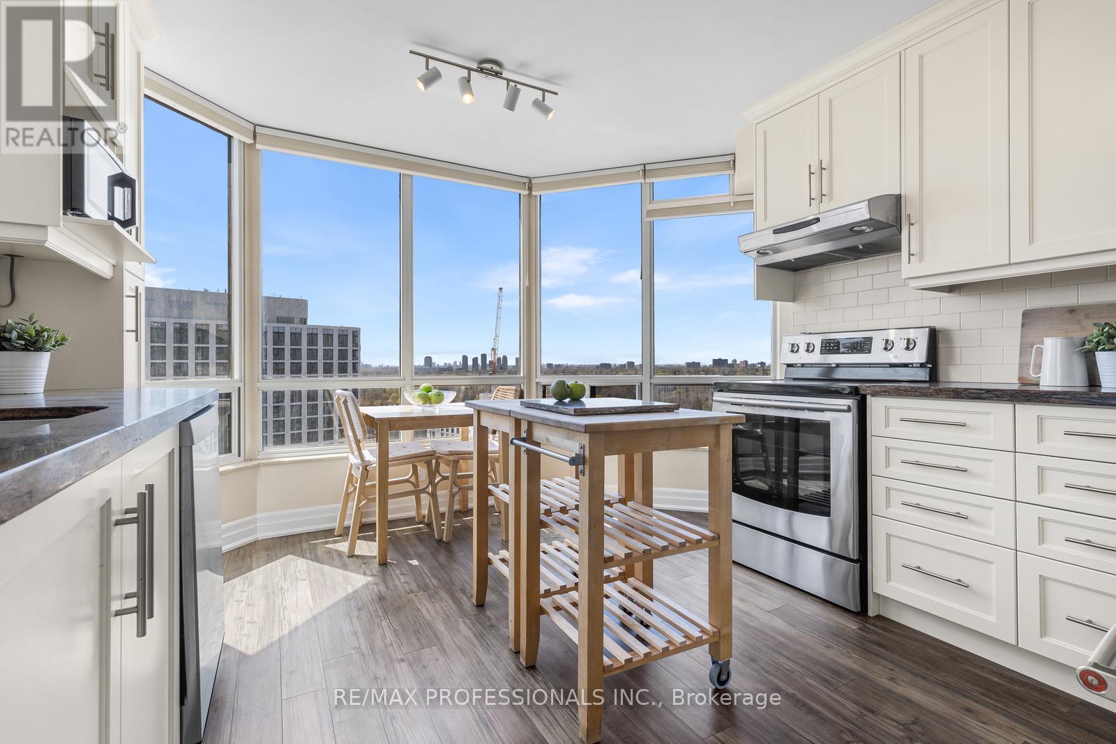 2308 - 1300 Islington Avenue, Toronto, Ontario  M9A 5C4 - Photo 12 - W13092586