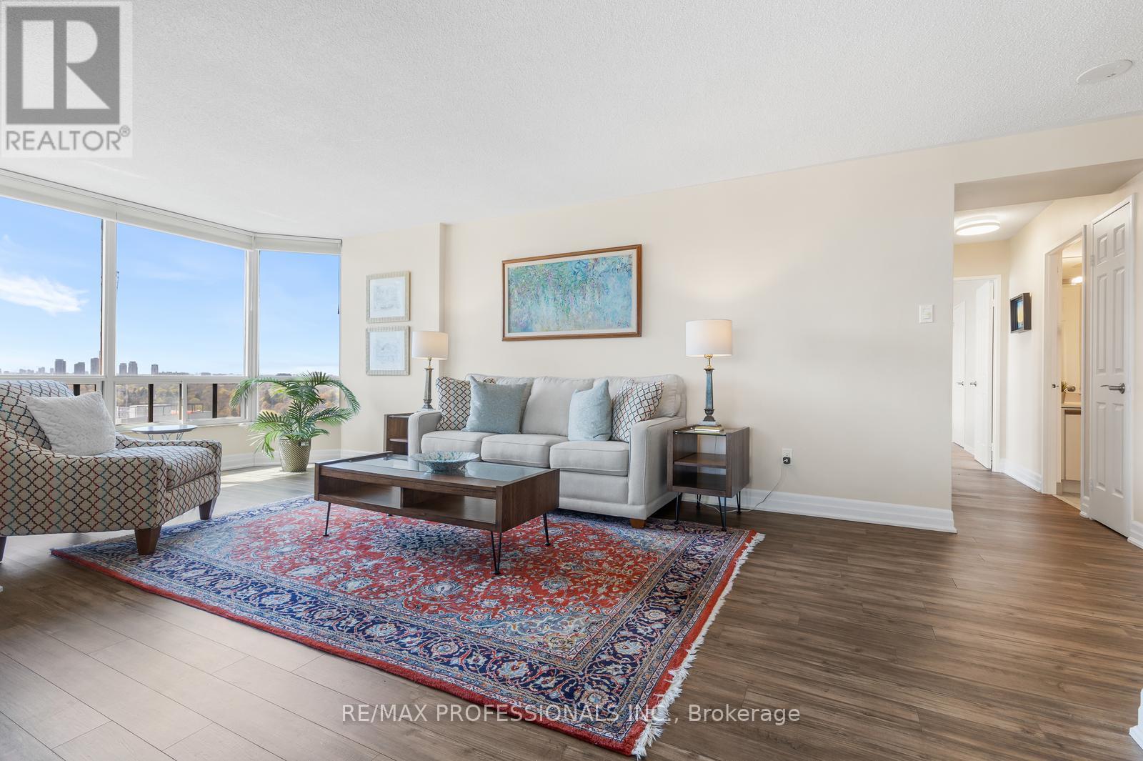 2308 - 1300 Islington Avenue, Toronto, Ontario  M9A 5C4 - Photo 4 - W13092586