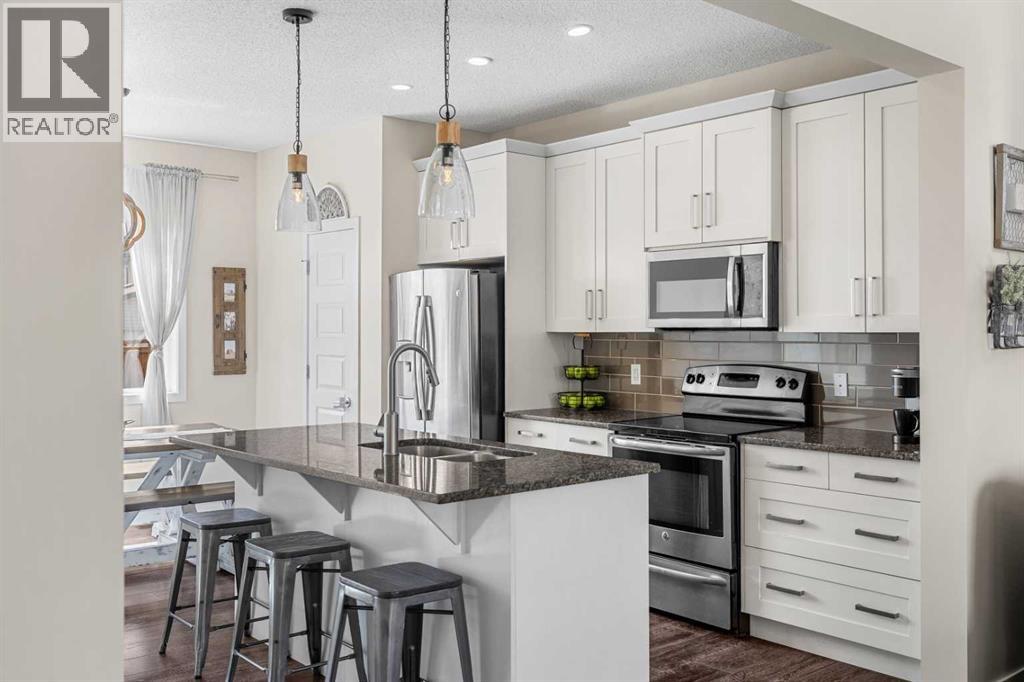 1717 Baywater Road SW, Airdrie, Alberta  T4B 3V3 - Photo 6 - A2307819