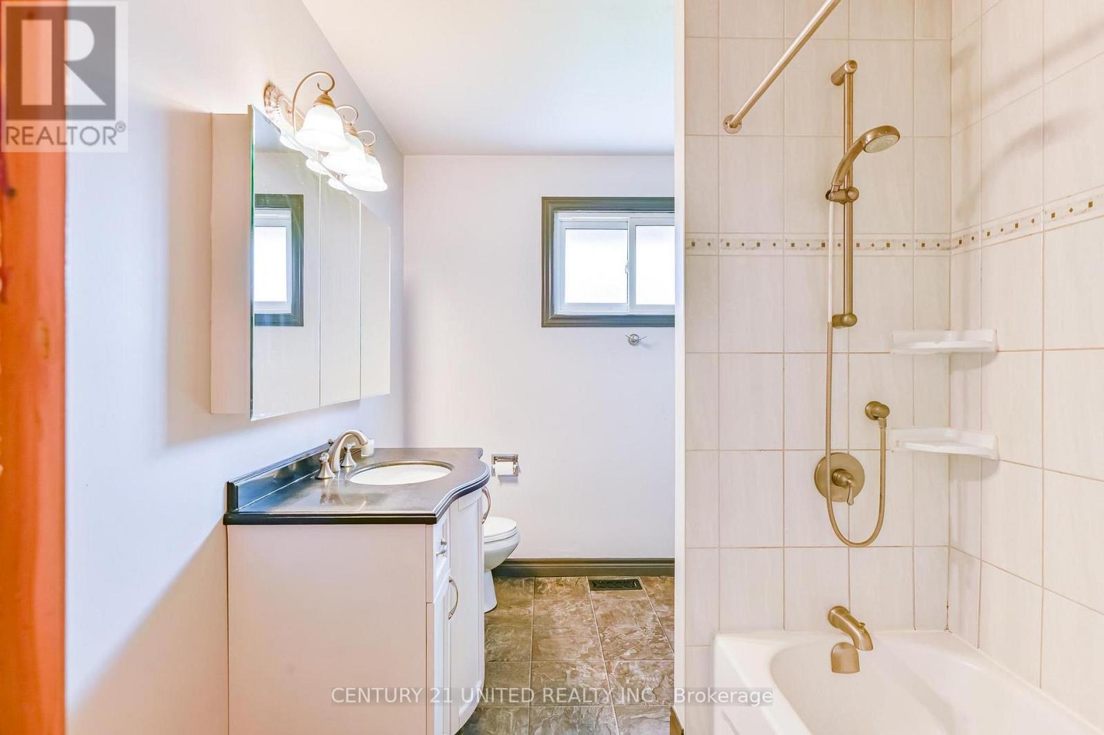 261 Maxwell Avenue, Peterborough, Ontario  K9J 1B4 - Photo 12 - X13092656