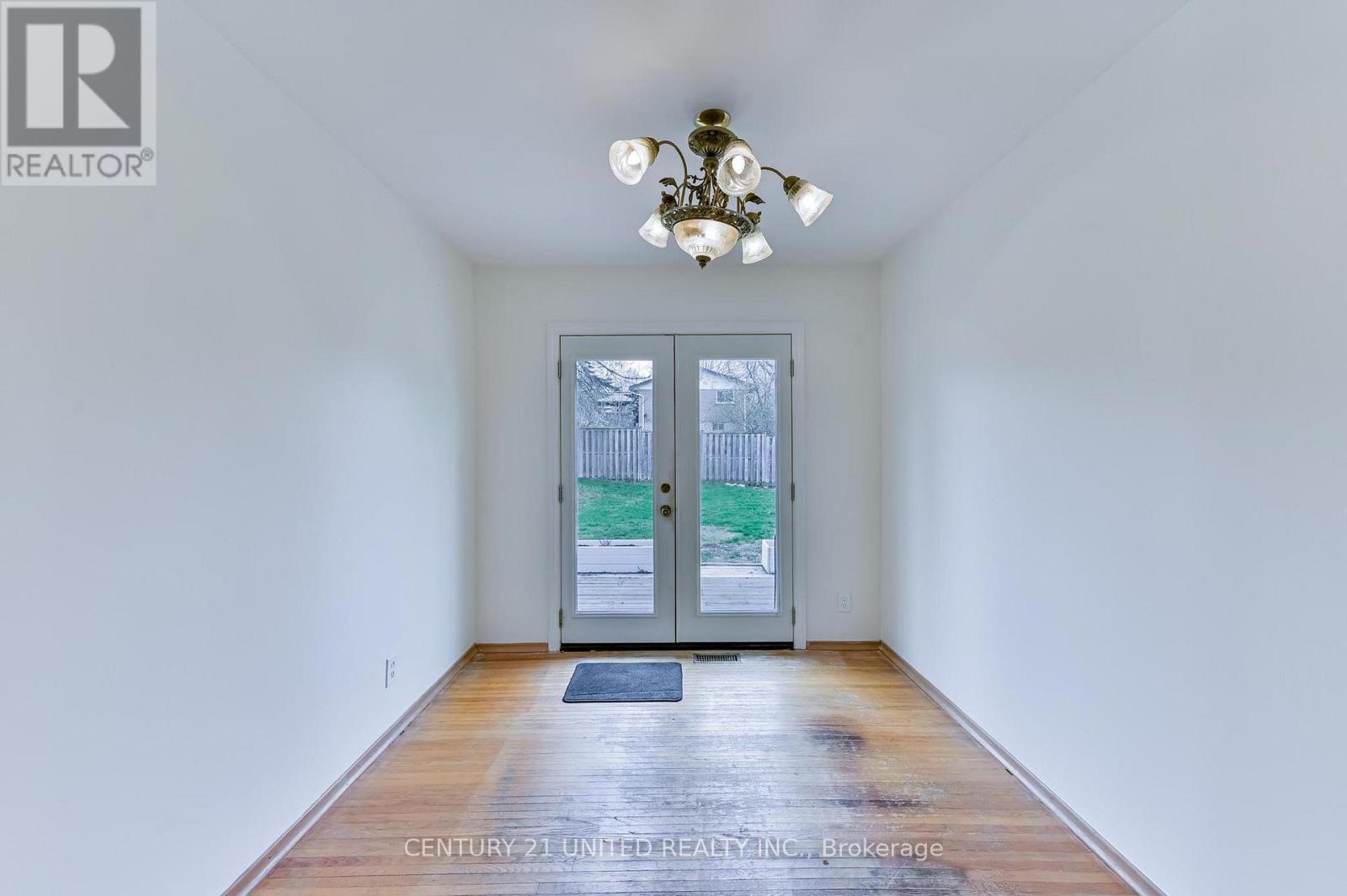 261 Maxwell Avenue, Peterborough, Ontario  K9J 1B4 - Photo 6 - X13092656