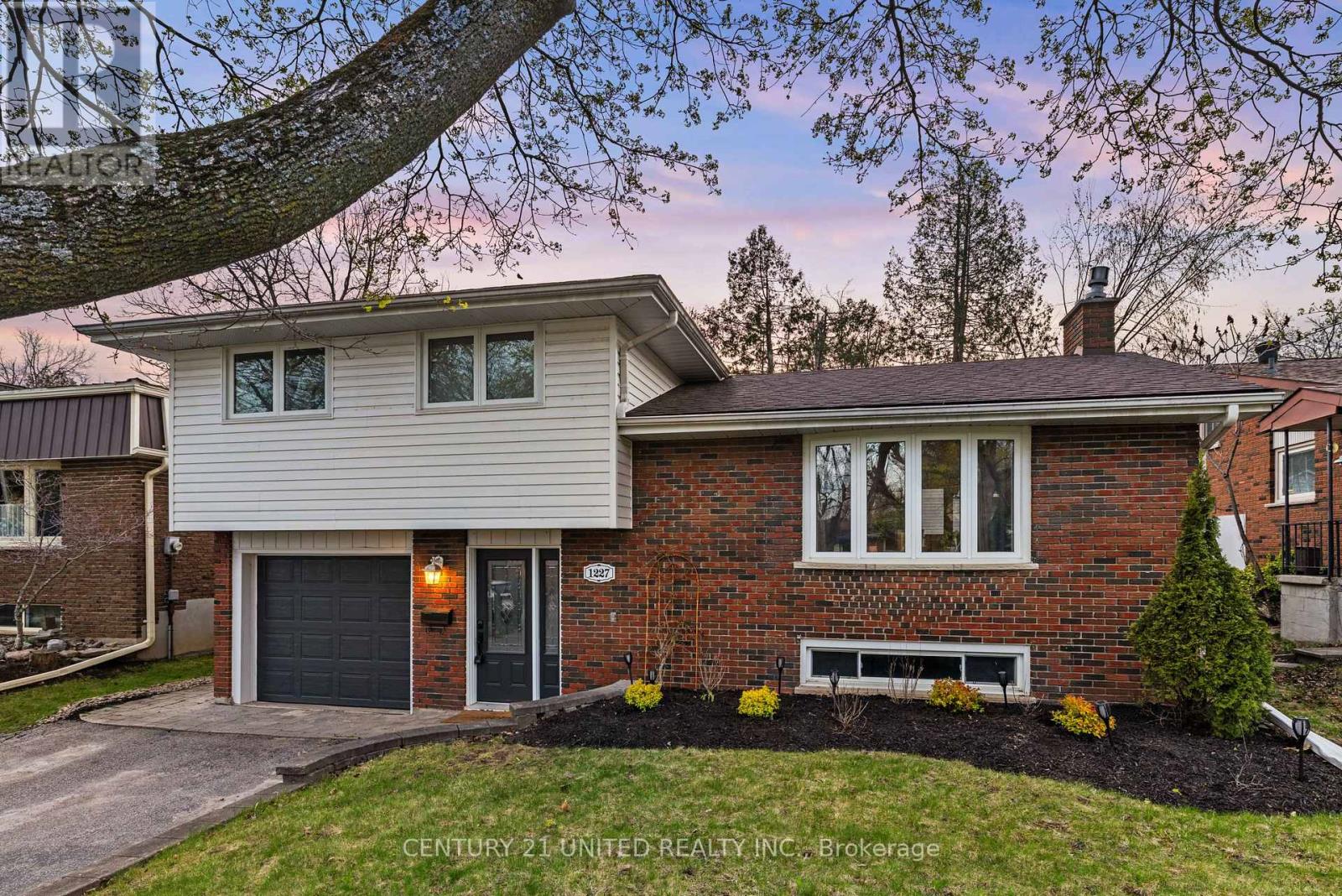1227 Cartier Boulevard, Peterborough, Ontario  K9H 6S2 - Photo 1 - X13092748