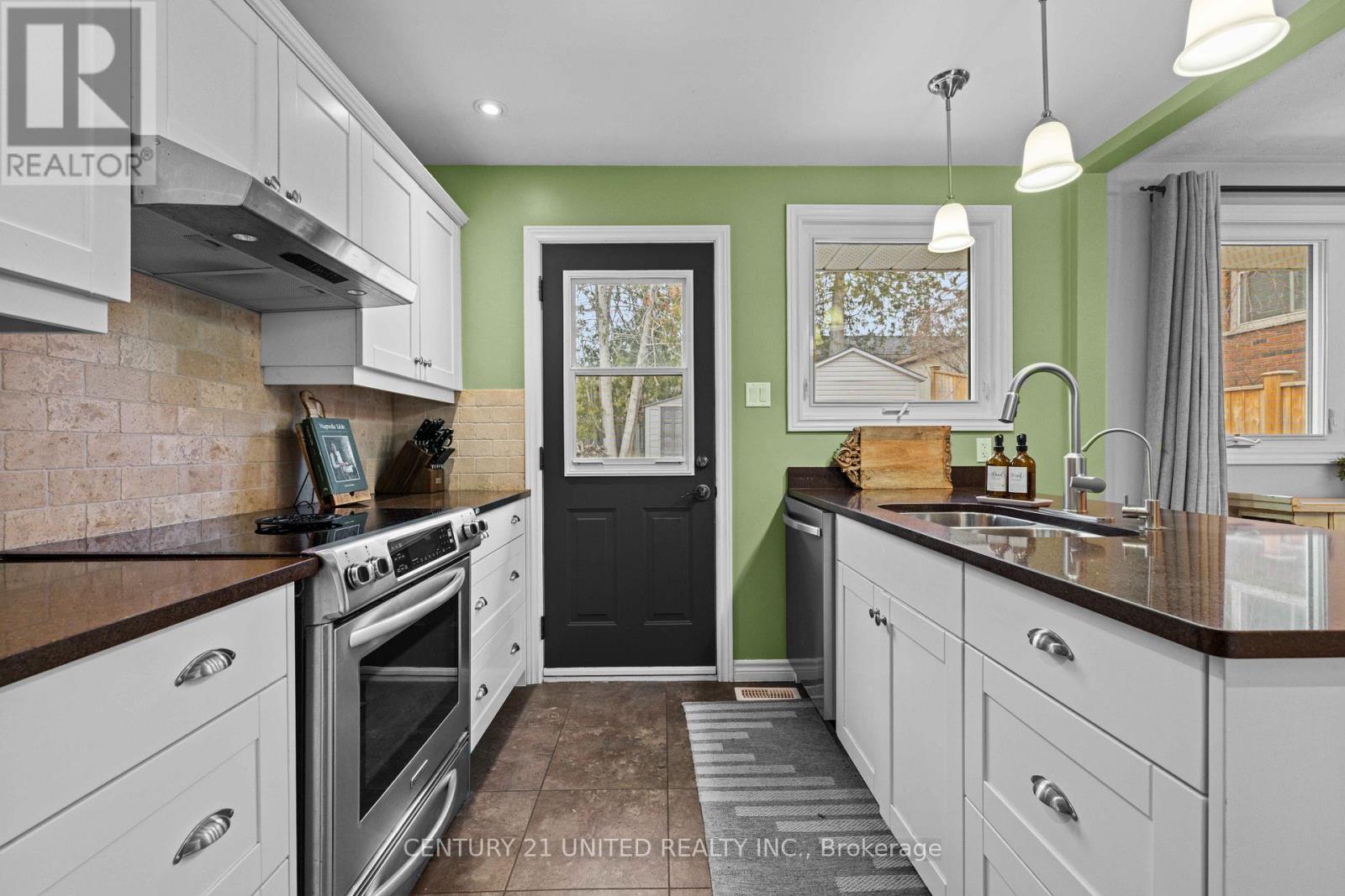 1227 Cartier Boulevard, Peterborough, Ontario  K9H 6S2 - Photo 12 - X13092748