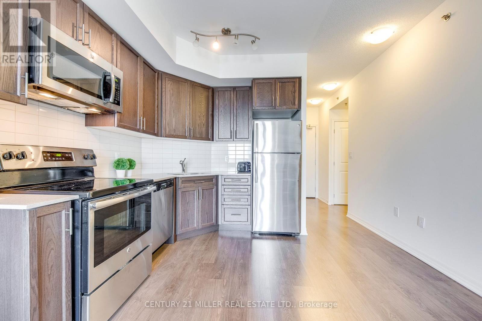 303 - 560 North Service Road, Grimsby, Ontario  L3M 0G3 - Photo 7 - X13092310