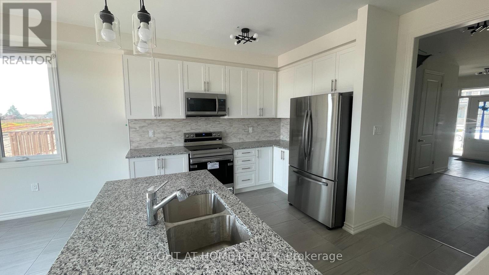 1054 Denton Drive, Cobourg, Ontario  K9A 3T8 - Photo 10 - X13092338