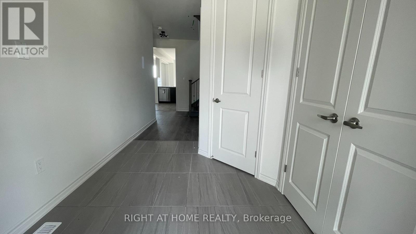 1054 Denton Drive, Cobourg, Ontario  K9A 3T8 - Photo 3 - X13092338