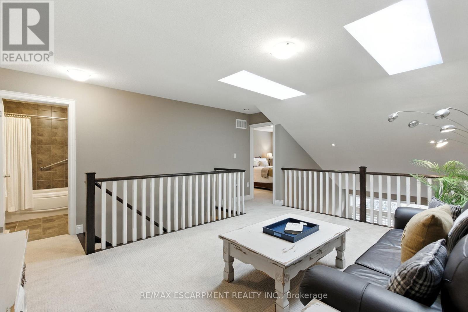 4 Burgundy Grove, Hamilton, Ontario  L9K 0E7 - Photo 26 - X13092350