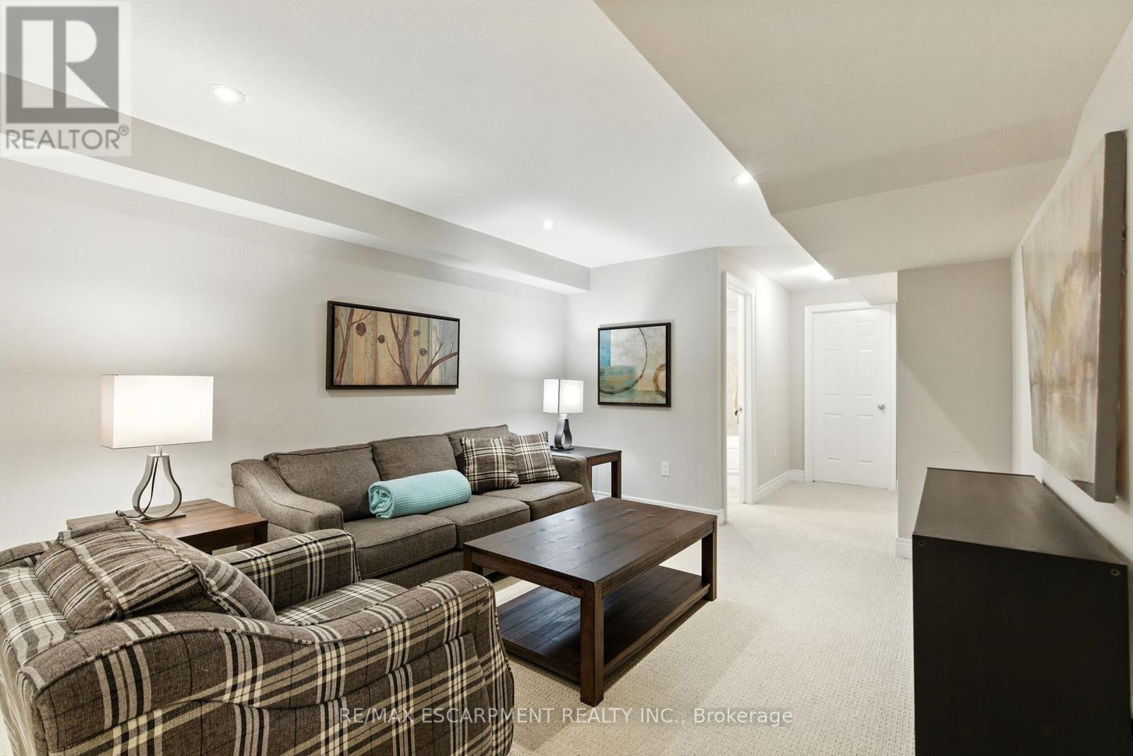 4 Burgundy Grove, Hamilton, Ontario  L9K 0E7 - Photo 34 - X13092350