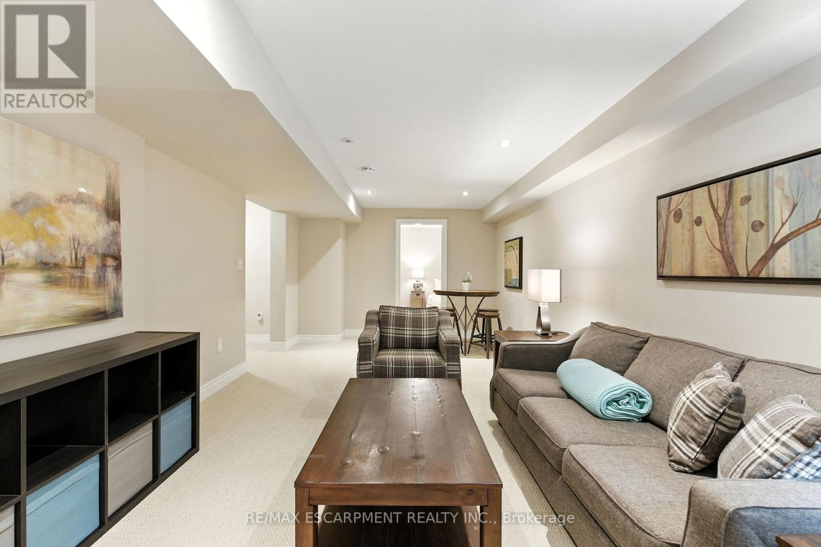4 Burgundy Grove, Hamilton, Ontario  L9K 0E7 - Photo 35 - X13092350